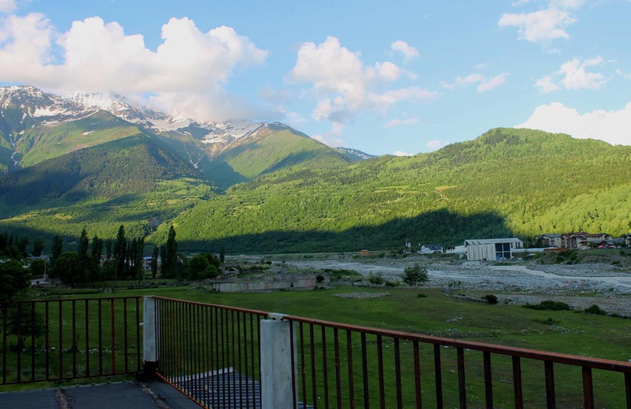 Hotel Marliza Местия Экстерьер фото